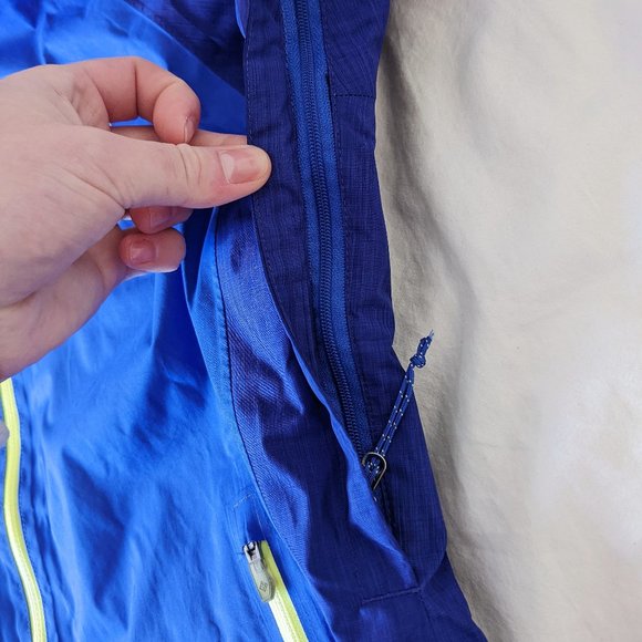 Columbia Rain Jacket with Hood, Size S - Picture 5 of 9